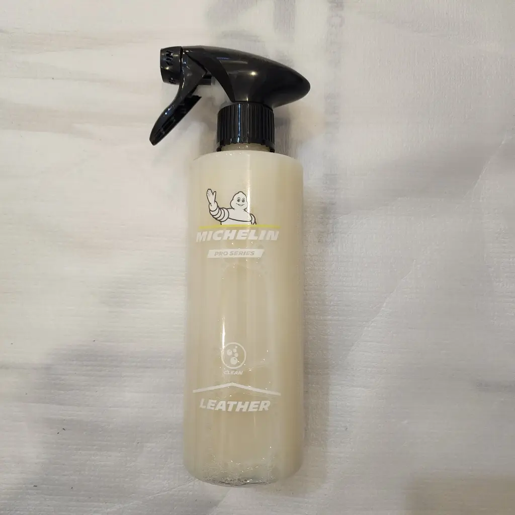 LIMPIADOR Y ACONDICIONADOR DE CUERO (W33597)