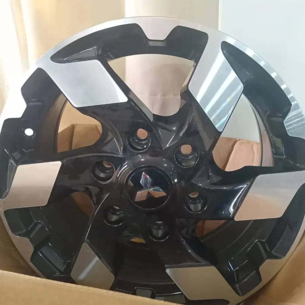 (HW-SMB004A)RIN 16X7.0 (38) 6X139.7 CB67.1 GBM 