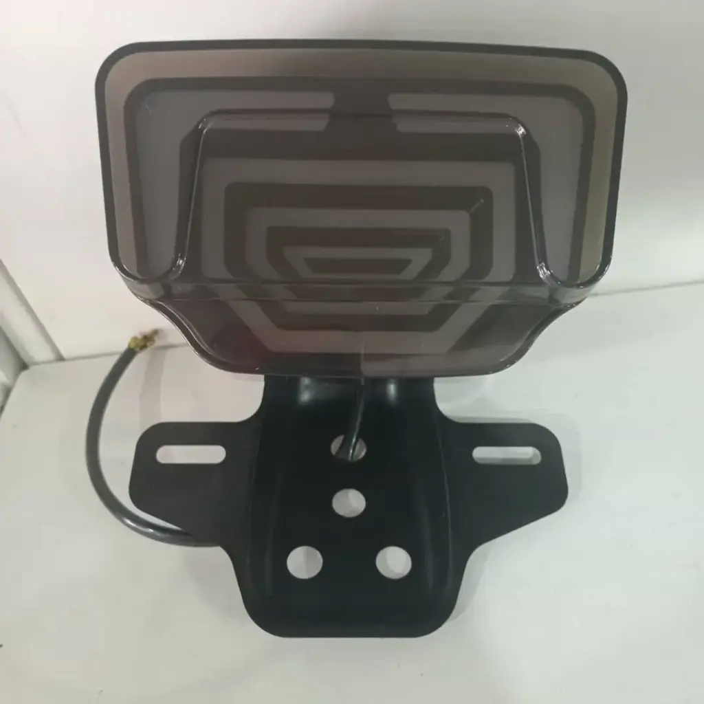 LAMPARA LED PARA MOTO 12V 144X92.5MM (TM-13013 )