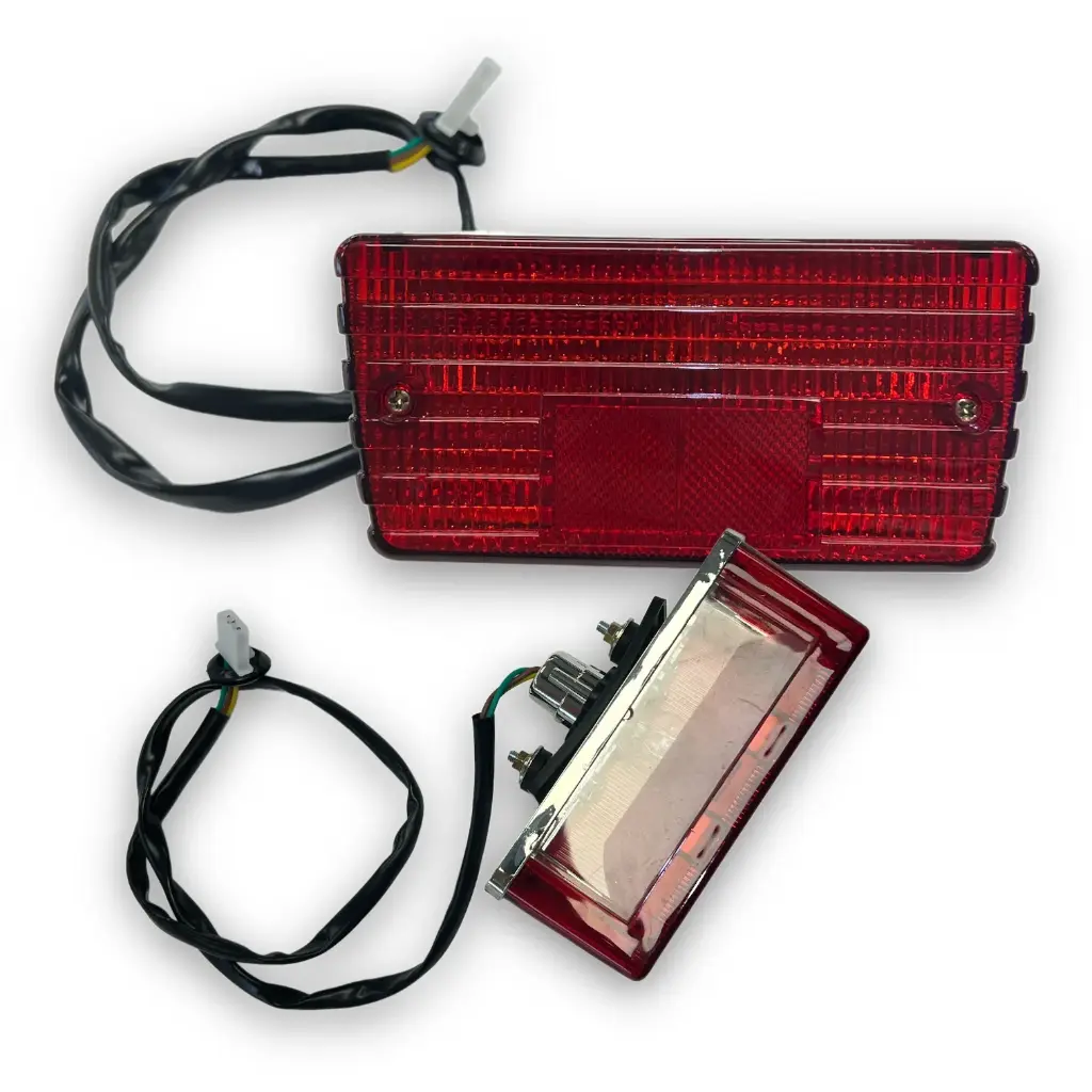 LAMPARA TRASERA P/MOTO (AX100)(TM-1707 )